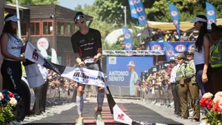 Sam Long conquistó Pucón con récord y el chileno Martín Ulloa logró podio