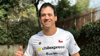 El chileno Francisco Javier Aguirre bordeará nadando la Isla de Manhattan