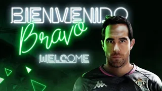 Es oficial: Claudio Bravo es el nuevo arquero de Real Betis