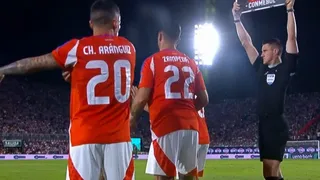 Fernando Zampedri cumplió su anhelado debut con la camiseta de Chile en duelo ante Paraguay
