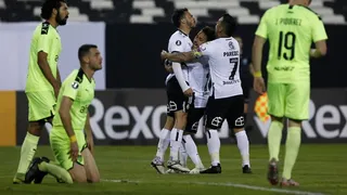 Colo Colo batalló para tumbar a Peñarol y se ilusiona con avanzar en la Copa Libertadores