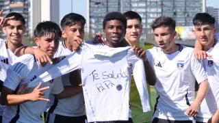 Colo Colo aplastó a la U de Chile en sus series formativas y festejó con picante celebración