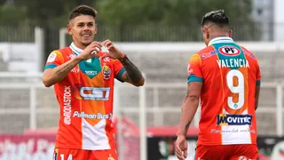 Cobresal arrasó con Palestino en La Cisterna en el retorno del Campeonato Nacional