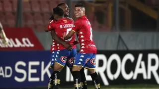 Unión Española logró esforzada victoria ante Everton y escaló posiciones en el Campeonato