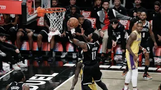 Los Lakers sintieron la ausencia de LeBron y cayeron ante los Nets