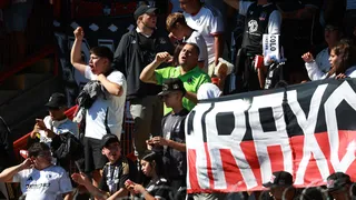 Hinchas de Colo Colo son criticados por protagonizar lamentable situación en La Calera