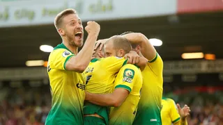 Norwich sorprendió al imponerse ante el campeón Manchester City en la Premier