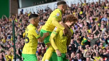 Marcelino Núñez vivió amarga jornada junto a Norwich en la Championship