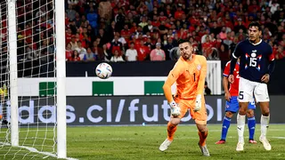 Alexis Sánchez provocó el error de Antony Silva y puso en ventaja a la Roja