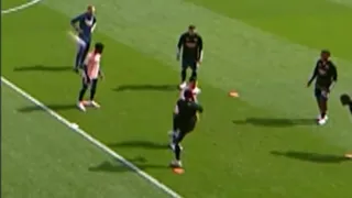 Jugadores de Arsenal casi se fueron a los golpes durante el calentamiento del duelo ante Fulham