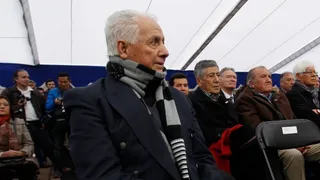 Leonel Sánchez se encuentra en estado grave y será ingresado a pabellón