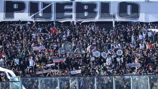 La Garra Blanca arremete contra jugadores y Blanco y Negro tras humillante derrota de Colo Colo