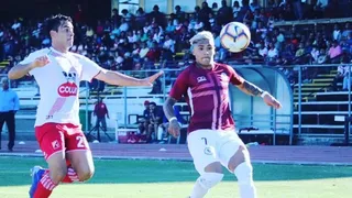 Valdivia aplastó a Santa Cruz con un inspirado Sebastián Pol en su estreno en la Primera B