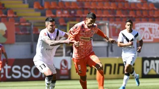 David Escalante celebró con la bandera de Israel tras anotar en empate de Cobreloa