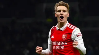 Arsenal tomó distancia en el liderato de la Premier League tras vencer en el derbi a Tottenham