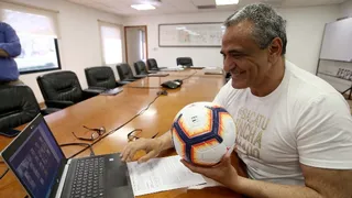 El fútbol chileno se sumó a la campaña “Saca tu hincha dorado” en apoyo a niños con cáncer