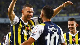 Edin Dzeko se estrenó en Fenerbahce con los dos goles del triunfo sobre Gaziantep