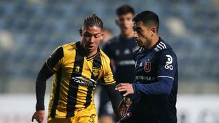 La U se enredó ante Fernández Vial y con un empate dejó abierta la llave en Copa Chile