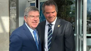 Presidente del Comité Olímpico Internacional llegó a Chile para la inauguración de Santiago 2023