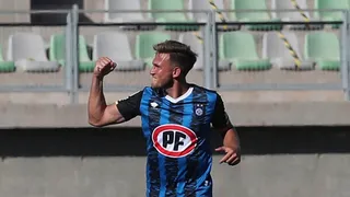 Luciano Nequecaur repitió y aumentó la ventaja de Huachipato sobre Copiapó en la Promoción