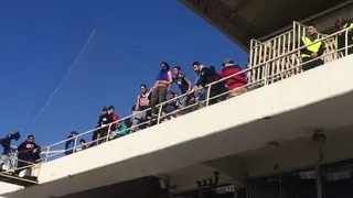 Quería pelea y terminó detenido: La provocación de un hincha de la U en la previa del Superclásico