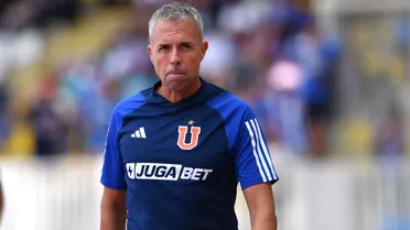 Universidad de Chile afina su formación con una baja inesperada para recibir a Huachipato