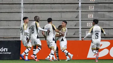 Coquimbo Unido alcanza la cima del torneo con golazo de Waterman ante La Calera