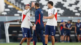 Arturo Vidal: Debemos empezar a mostrar el Chile que seremos de acá en adelante