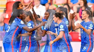 Francia se dio un festín en su debut en la Eurocopa Femenina al golear a Italia