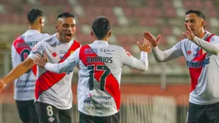 Curicó Unido despegó del fondo tras ganarle a San Luis en la Primera B