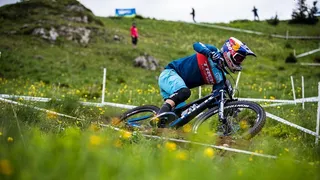 Pedro Burns se acercó al top 20 en torneo con los mejores riders del mundo en Italia