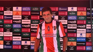 Gustavo Costas fue presentado en Palestino: Donde voy, mi sueño es salir campeón