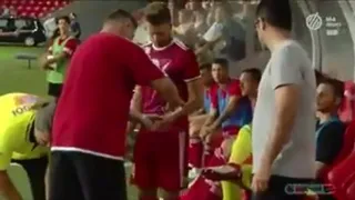 ¡Increíble! Jugador eslovaco se perdió un partido al no poder sacarse su anillo de compromiso