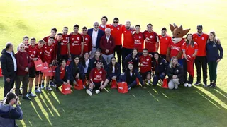Medallistas del Team Chile fueron homenajeados por el plantel de La Roja