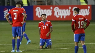 Denuncia de violación grupal involucró al futbolista Erick Pulgar