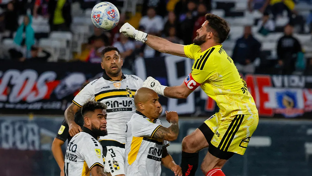 Camargo y el empate ante Colo Colo / © Photosport