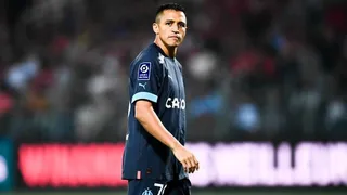 Prensa francesa se cuadró con Alexis y habló de su soledad en ataque