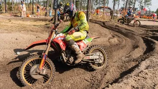 Barbosa logró su primer triunfo en el GNCC de EE.UU e hizo historia para el moto enduro chileno