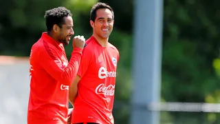 Bravo tuvo emotivo mensaje para Beausejour: Dejaste un legado y es algo para admirar