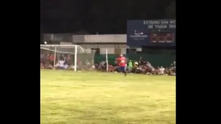 El golazo de “globito” que anotó Arturo Vidal en la despedida de Rodolfo Madrid