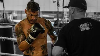 Cub Swanson en su visita a Chile: Si yo pude convertirme en peleador, ustedes también