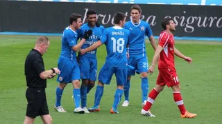 Dinamo Zagreb ganó a RNK Split con goles de Angelo Henríquez y Junior Fernandes