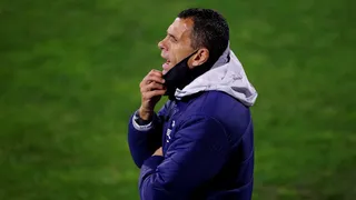 Gustavo Poyet: Jugamos un partido clave y el equipo respondió, pero esto no para