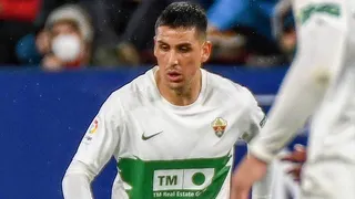 Enzo Roco se perdió la victoria de Elche por molestias físicas