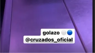 Hincha fiel: Gary Medel siguió la Supercopa en un celular