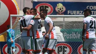 Cobresal derrotó a Unión Española en un emocionante duelo en El Salvador