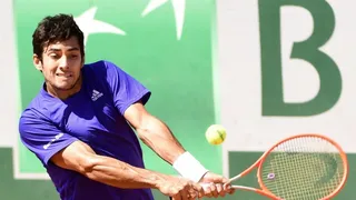 Garin sacó pasajes para segunda ronda de Roland Garros tras remontar ante Londero