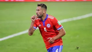 Mauricio Isla entrenó en dependencias de la Roja