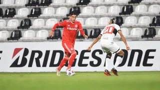 Internacional con Carlos Palacios tumbó a Olimpia y quedó a un paso de avanzar en la Libertadores