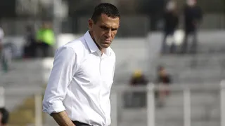 Federación Griega aprobó a Gustavo Poyet como su nuevo seleccionador